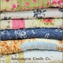 Load image into Gallery viewer, 'Amber & Cedar' 16 oz. Rustic Mason Jar